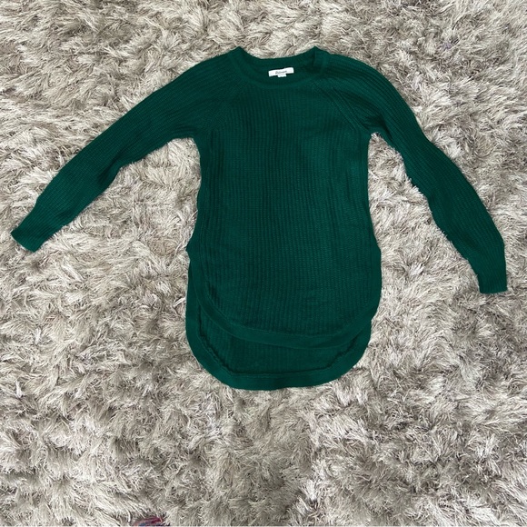 Revamped women green long sleeves, high low side zip hem sweater. Size XS. Used. - Picture 11 of 11